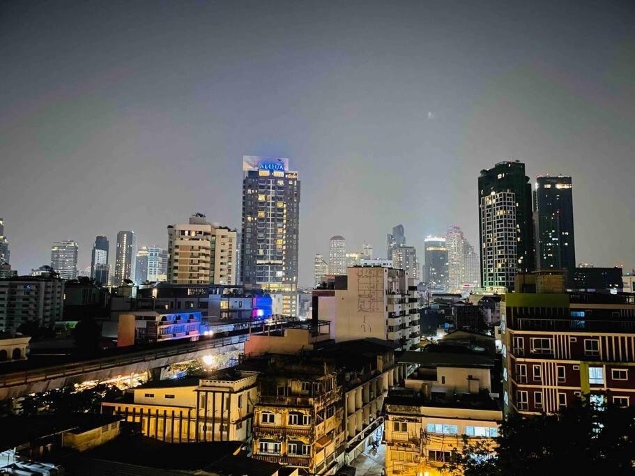 בנגקוק Luxury 1Bed 1Bath 300M Bts Phrom Phong, Emporium Emsphere Emquartier מראה חיצוני תמונה