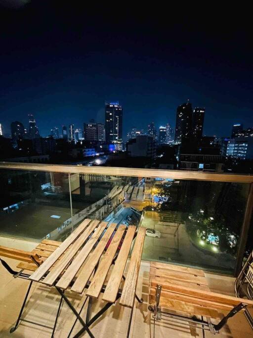 בנגקוק Luxury 1Bed 1Bath 300M Bts Phrom Phong, Emporium Emsphere Emquartier מראה חיצוני תמונה